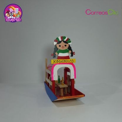 Imagen de TRAJINERA CHINAMPERA XOCHIMILCA