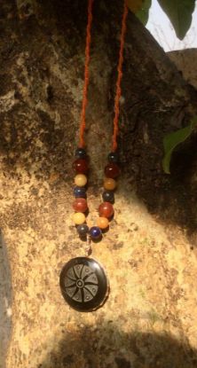 Imagen de Collar colgante de obsidiana Hikuri con ágata y cuentas de jade amarillo - Joyería de transformación espiritual