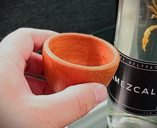Imagen de Vaso mezcalero de barro bruñido Colima