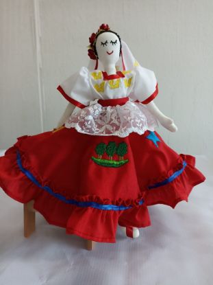 Imagen de muñeca artesanal 