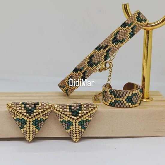 Imagen de JUEGO PULSERA ARETES Y ANILLO ESCAMAS