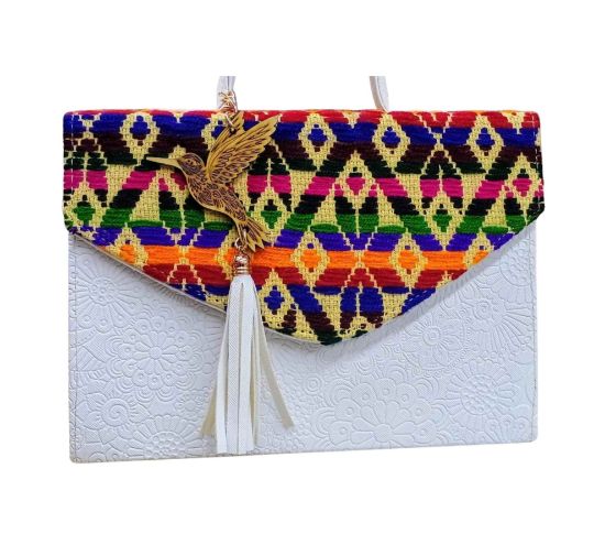 Imagen de Bolsa artesanal con tejido mazahua
