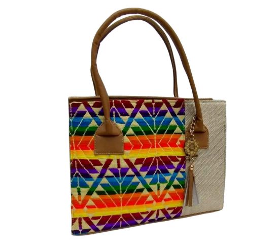 Imagen de Bolsa artesanal con tejido mazahua