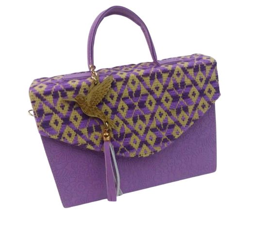 Imagen de Bolsa artesanal con tejido mazahua