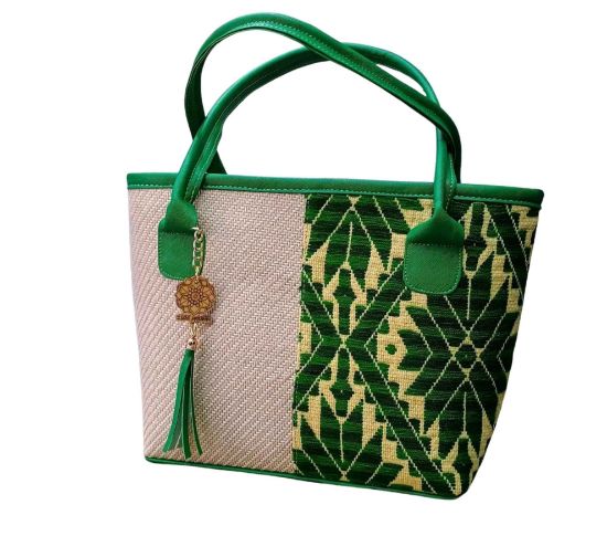 Imagen de Bolsa artesanal con tejido mazahua